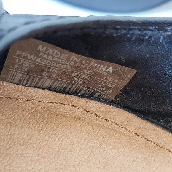 FOSSIL MADDOX Leather Buckle PUMPS Block Heels - Picture 10 of 13